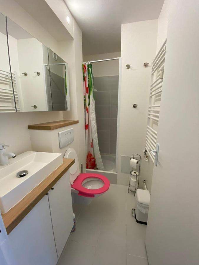 Studio Morgane-Balcon Couvert-Wifi-Pres Centre-Linge Et Menage Reims Ngoại thất bức ảnh